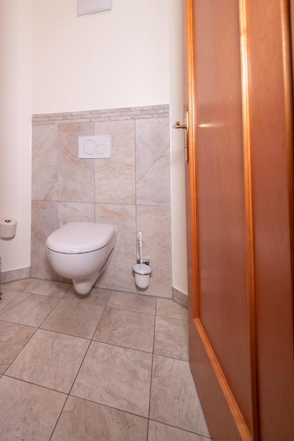 Geniesserhof Haimer - Hotel Garni Poysdorf Buitenkant foto