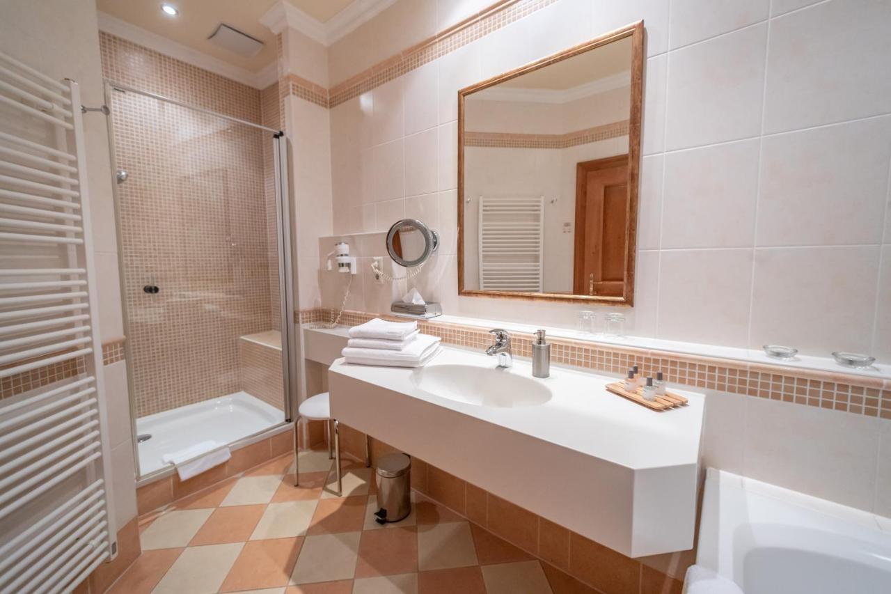 Geniesserhof Haimer - Hotel Garni Poysdorf Buitenkant foto